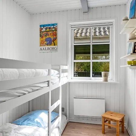 Hinrich - 750m From The Sea By Interhome *