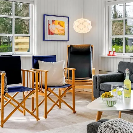 Hinrich - 750m From The Sea By Interhome