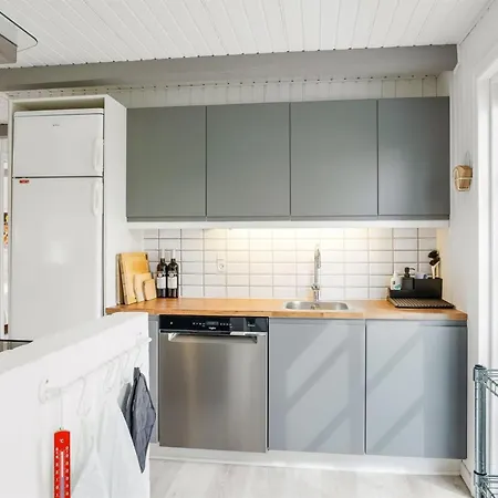 Hinrich - 750m From The Sea By Interhome * Hals